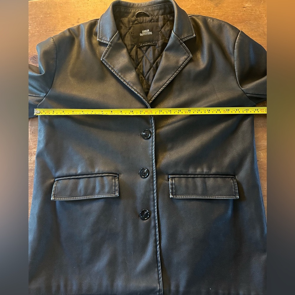 Urban Outfitters vegan leather overcoat w quilted lining. Excellent condition. - Picture 12 of 14
